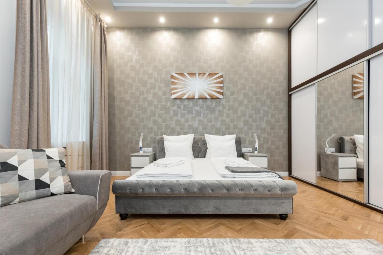 City Center Grand Luxury W 2Br/2Bt Budapest Ngoại thất bức ảnh