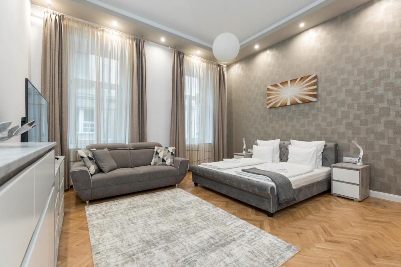City Center Grand Luxury W 2Br/2Bt Budapest Ngoại thất bức ảnh
