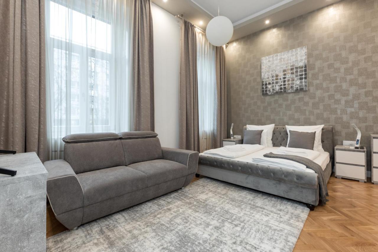 City Center Grand Luxury W 2Br/2Bt Budapest Ngoại thất bức ảnh