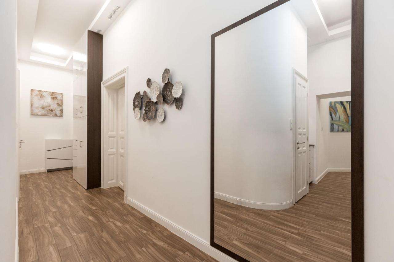 City Center Grand Luxury W 2Br/2Bt Budapest Ngoại thất bức ảnh